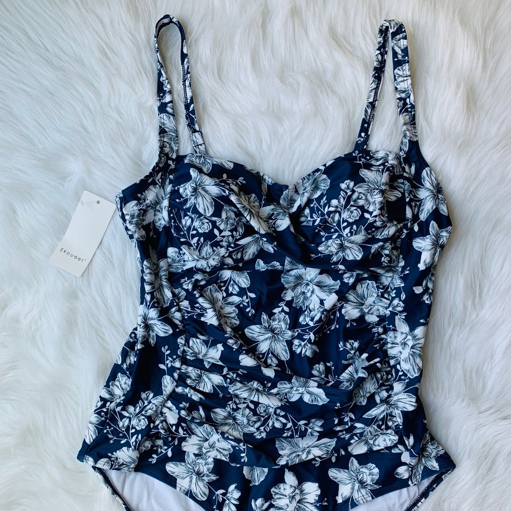 New One Piece Swimsuit Size XXL